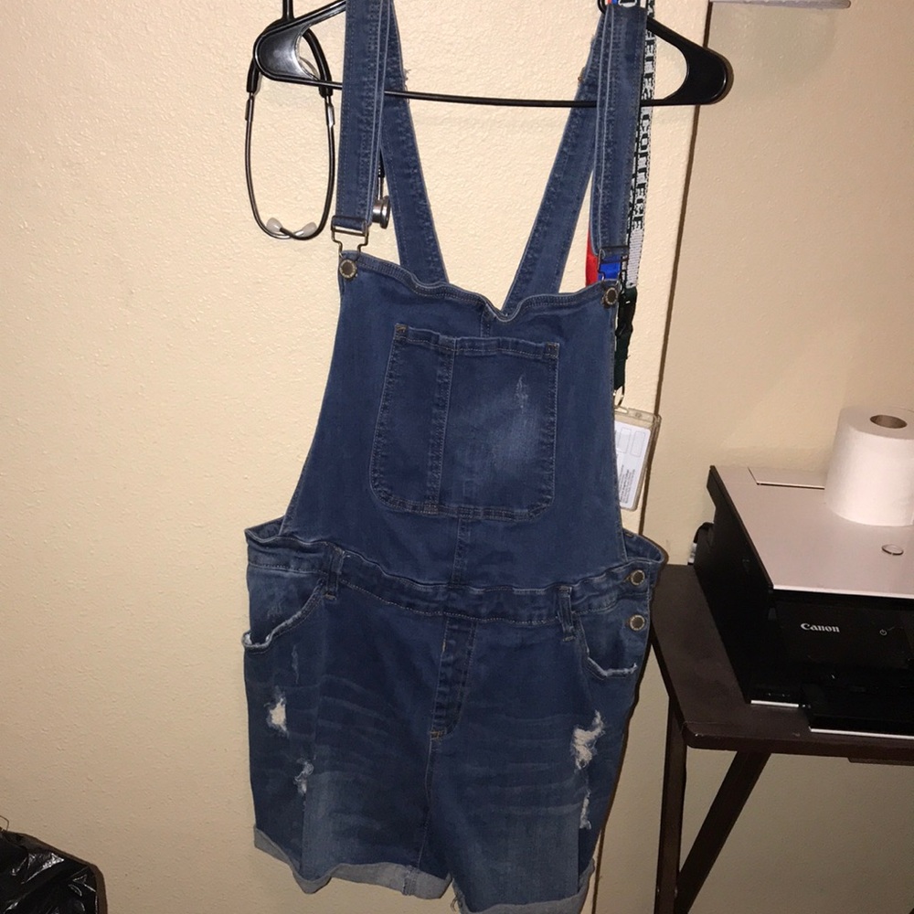 Price tag is off but it didn’t fit. Never used